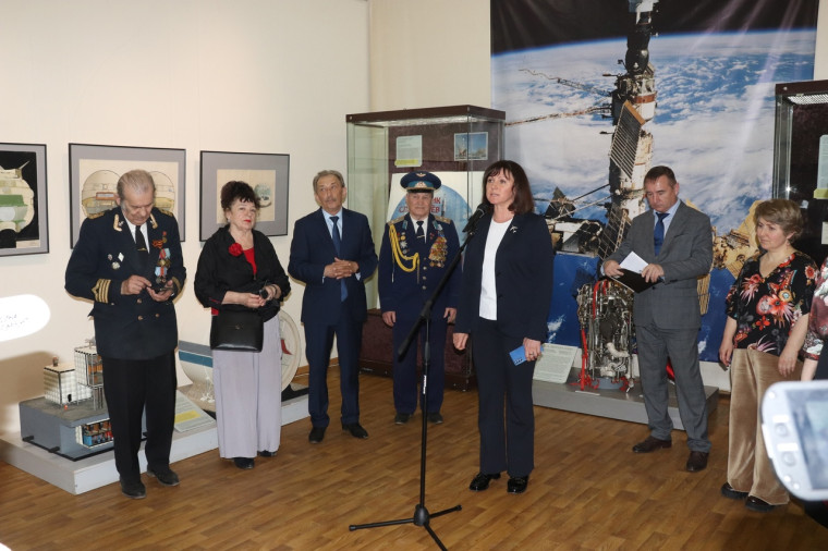 Космический класс на выставке «Музей Космонавтики: модель для сборки» (Москва).